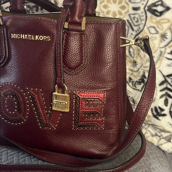 Michael Kors LOVE Burgundy Leather Tote/Crossbody Bag - Picture 5 of 16